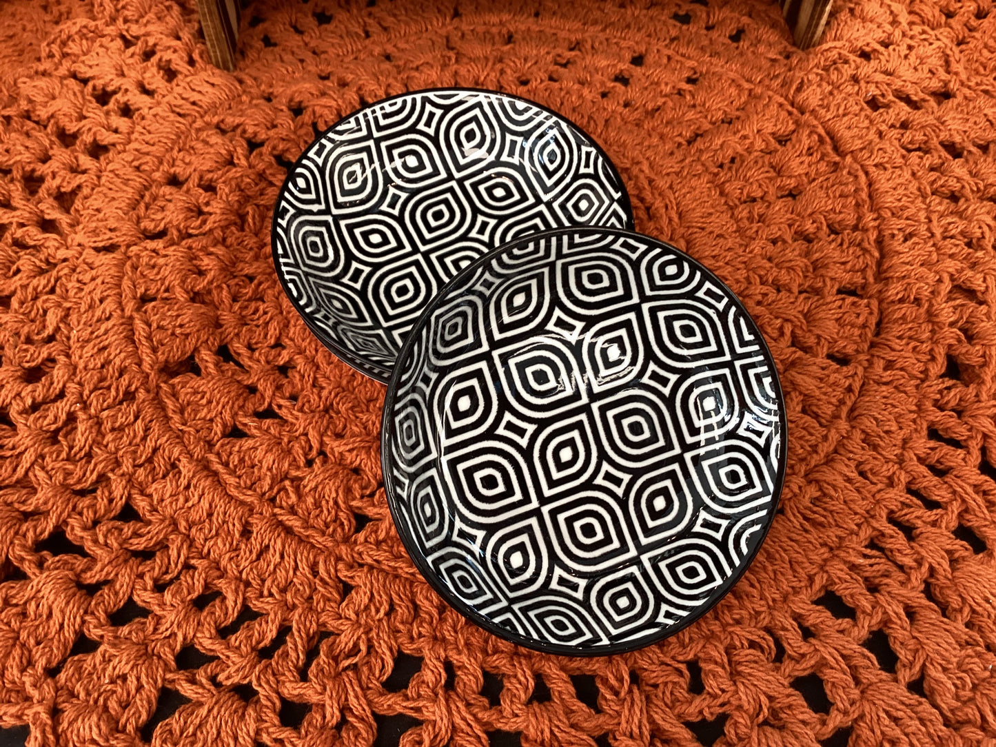 Pinch Bowl - Black and White Design