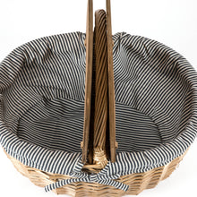 Load image into Gallery viewer, Picnic Time Family of Brands - Country Vintage Picnic Wicker Basket