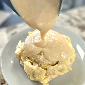 Mashed Potatoes & Creamy Garlic Gravy