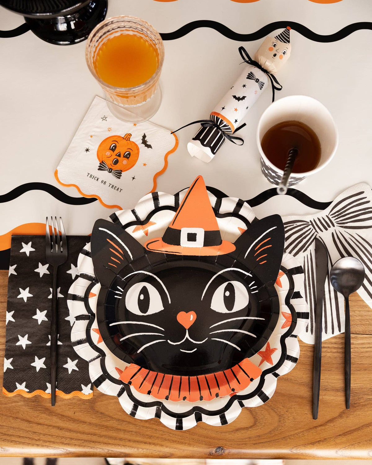 My Mind’s Eye - VHP1339 - Vintage Halloween Characters Cocktail Napkin Set