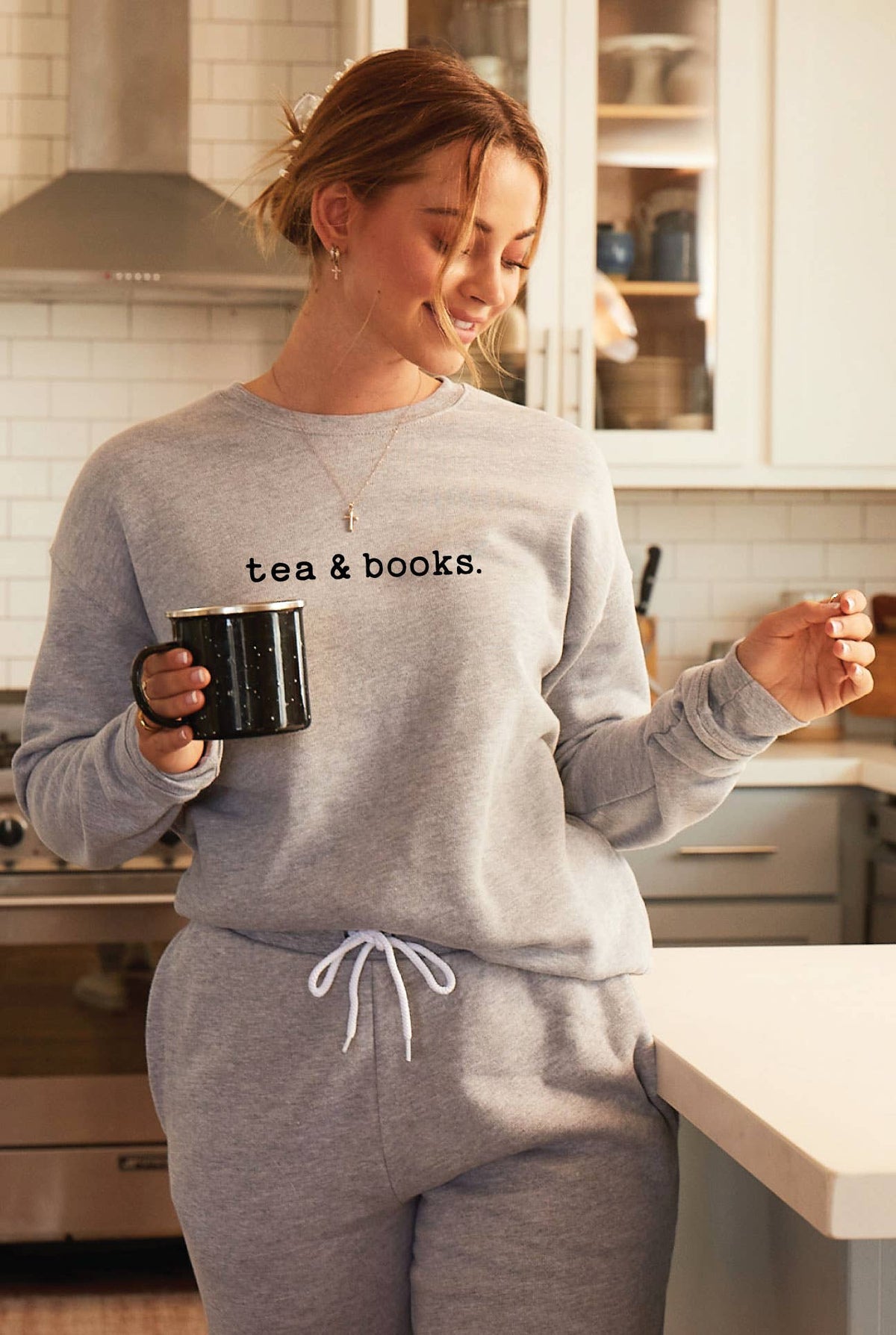 OAT COLLECTIVE - TEA AND BOOKS  Graphic Sweatshirt