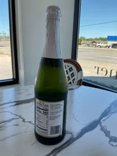 Load image into Gallery viewer, Martinelli’s Sparkling Cider ￼
