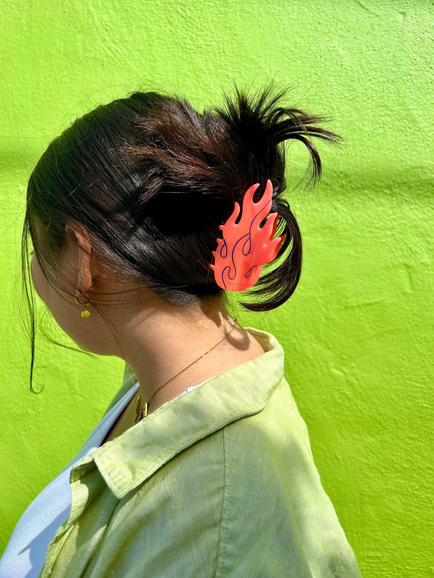 The Peach Fuzz - Flamin’ Hot Flames Hair Claw