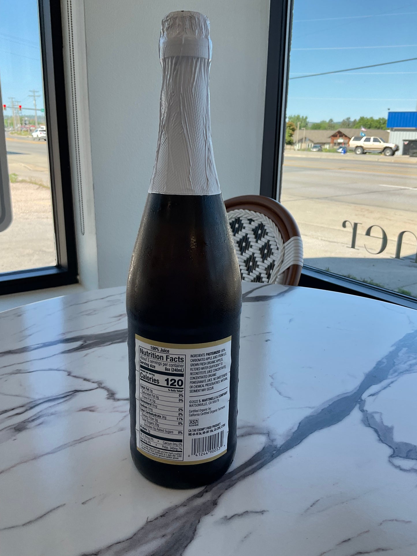 Martinelli’s Organic Sparkling Pomegranate ￼