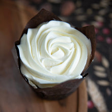 Load image into Gallery viewer, Triple Vanilla Cream-filled Cupcakes