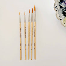 Load image into Gallery viewer, Paintbrush Set - Watercolor - Set of five wood brushes