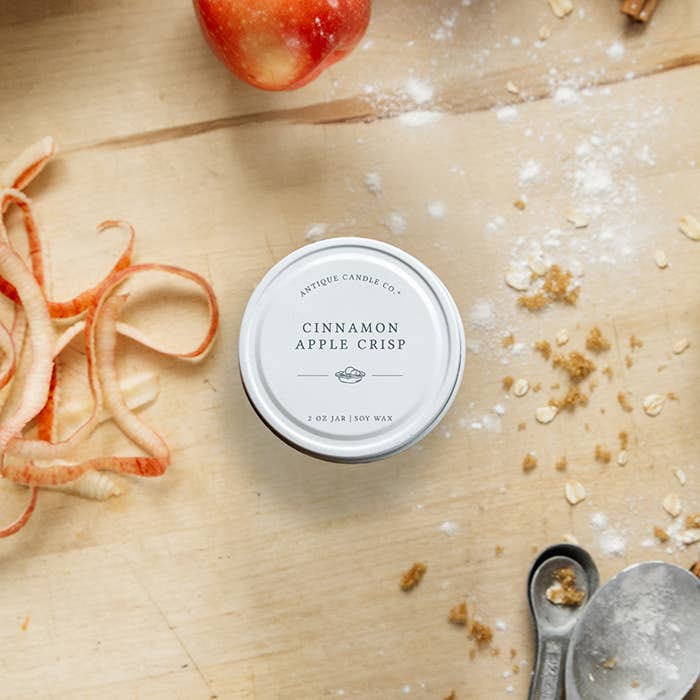 Antique Candle Co.® - Cinnamon Apple Crisp - Soy Candle