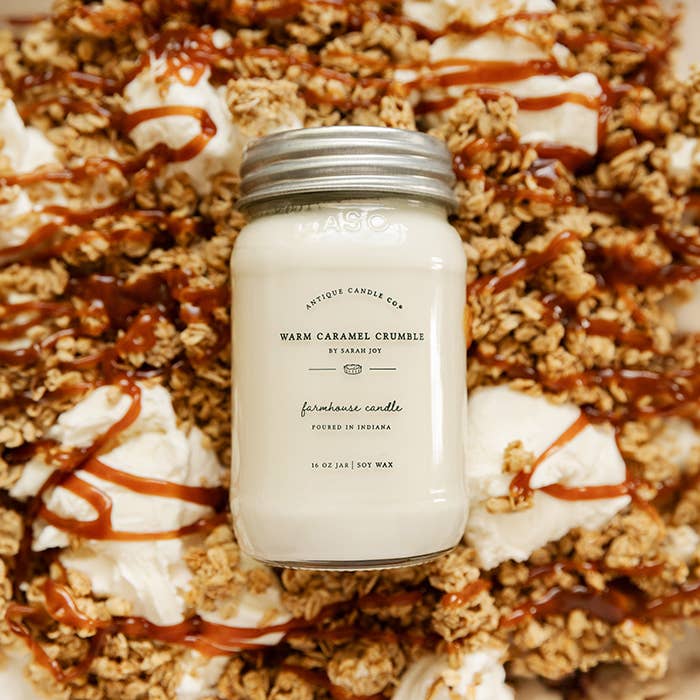 Antique Candle Co.® - Warm Caramel Crumble - Soy Candle