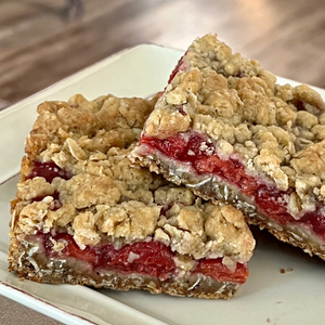 GF Cherry Oat Bars