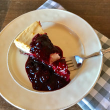 Load image into Gallery viewer, Nell’s Favorite Cheesecake